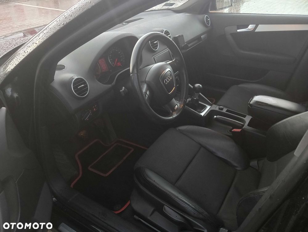 Audi A3 Sportback - 6