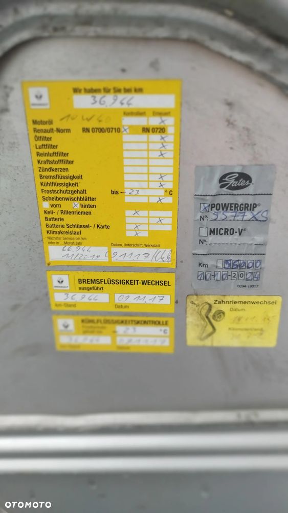 Renault Clio 1.2 16V Campus - 14