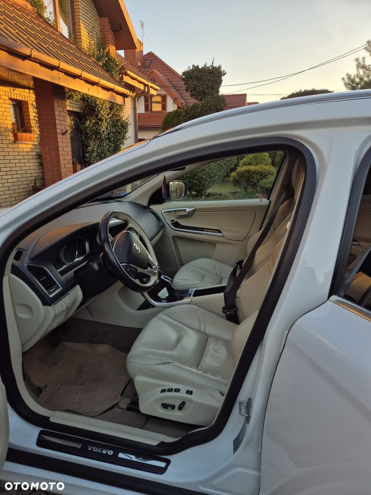 Volvo XC 60 - 2