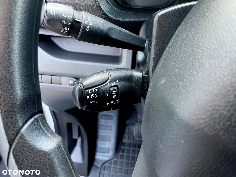 Peugeot EXPERT TRAVELLER - 7