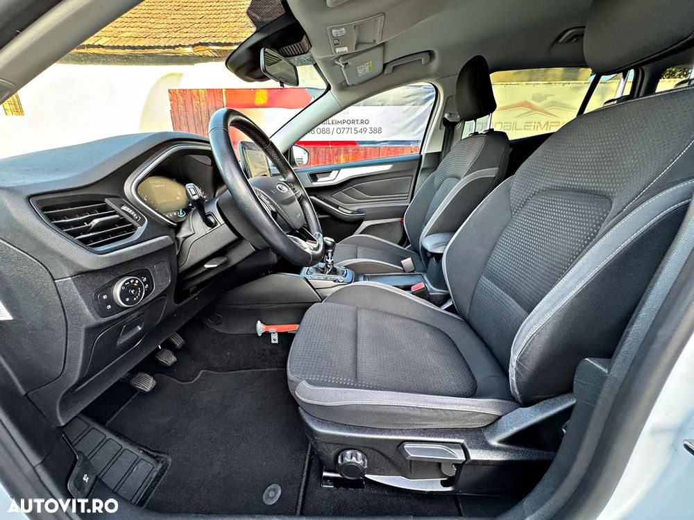 Ford Focus 1.5 EcoBlue Start-Stopp-System COOL&CONNECT DESIGN - 6