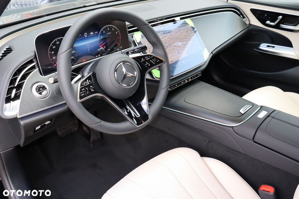 Mercedes-Benz Klasa E - 9