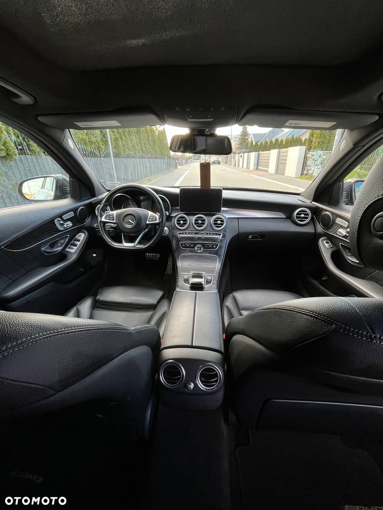 Mercedes-Benz Klasa C 300 7G-TRONIC AMG Line - 13