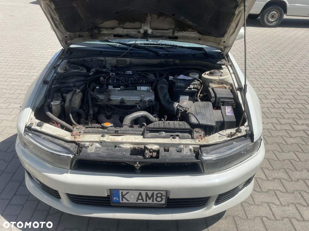 Mitsubishi Galant - 2