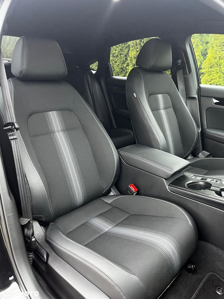 Honda Civic 2.0 i-MMD Advance BSI CVT - 19