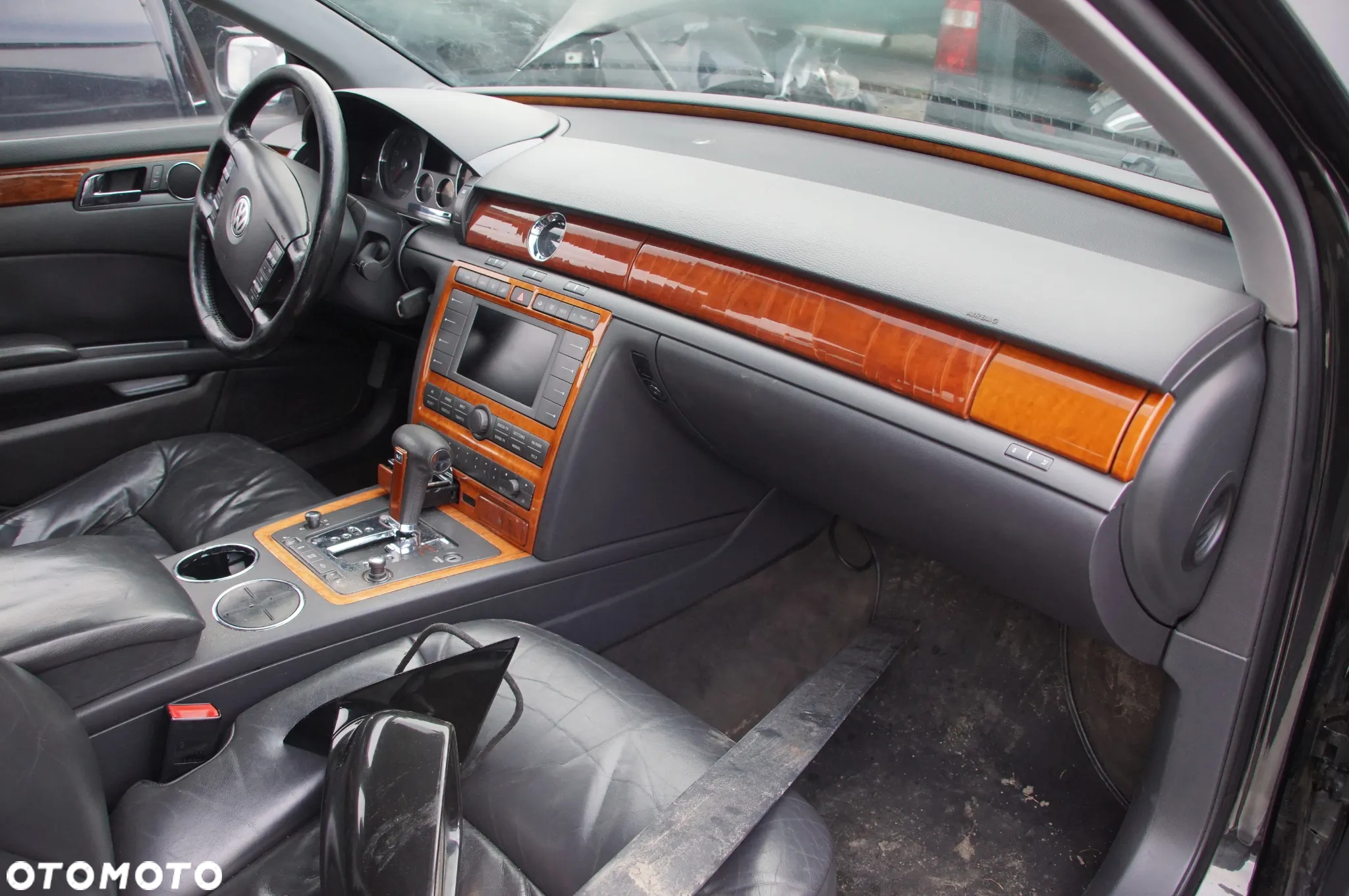 Auto na części 692106889 Volkswagen Phaeton 3.2 V6 AYT lakier lr9v rocznik 2003 skrzynia gde drzwi maska lampa zderzak silnik felga skrzynia amortyzator poduszka alternator rozrusznik pompa - 30