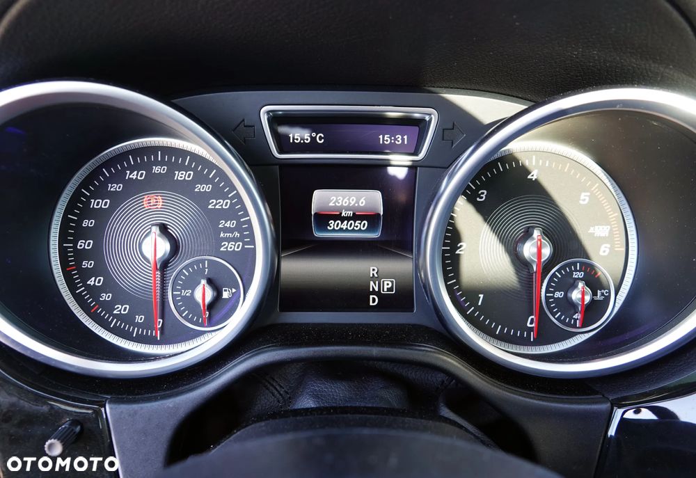 Mercedes-Benz GLS 350 d 4-Matic - 18