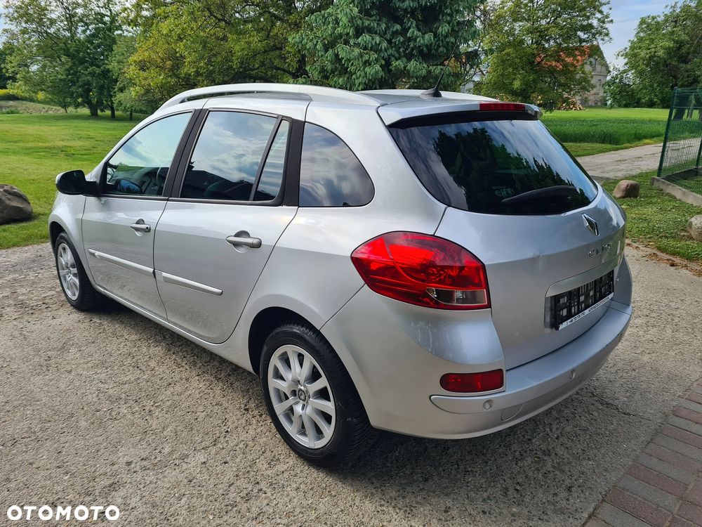 Renault Clio - 7
