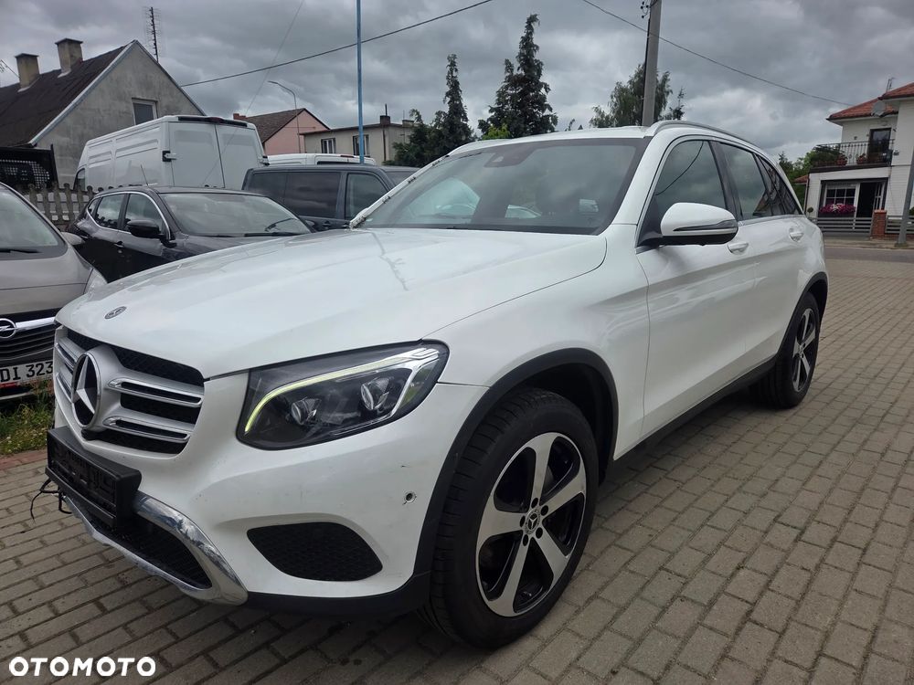Mercedes-Benz GLC 250 4Matic 9G-TRONIC Exclusive - 1