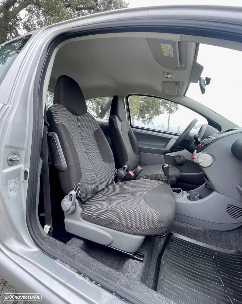 Toyota Aygo 1.0 + AC - 12