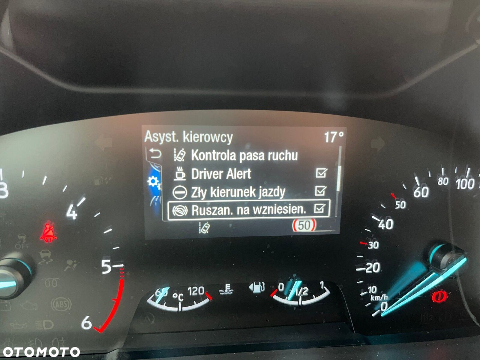 Ford Focus 1.5 EcoBlue SCR Titanium - 36