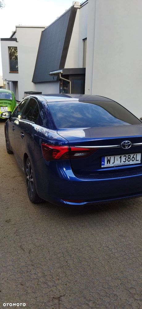 Toyota Avensis - 6