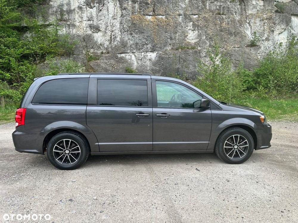 Dodge Grand Caravan 3.6 R/T - 2