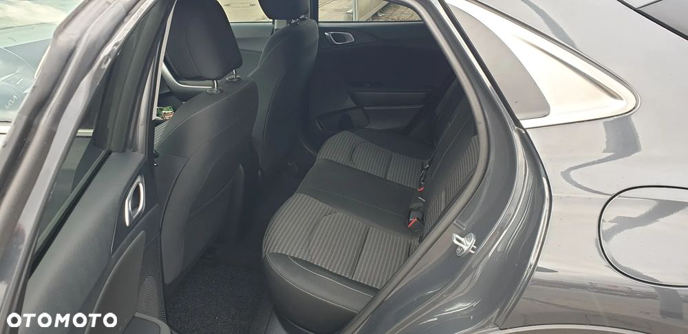 Kia XCeed 1.0 T-GDI L Business Line - 14
