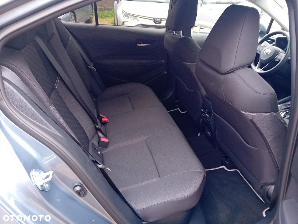 Toyota Corolla 1.8 Hybrid Style - 13