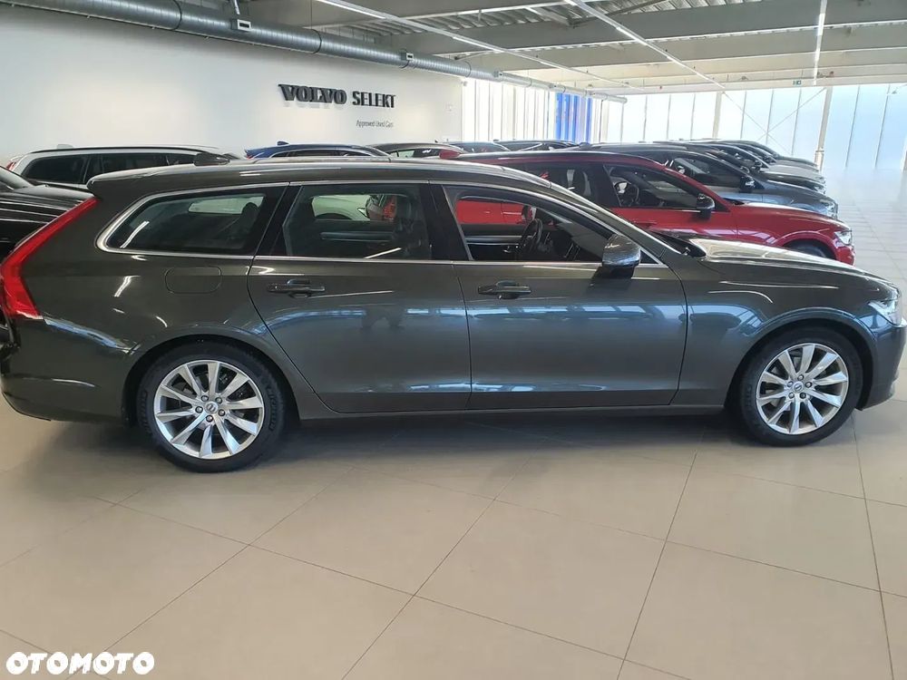 Volvo V90 D5 AWD Geartronic Momentum Pro - 13