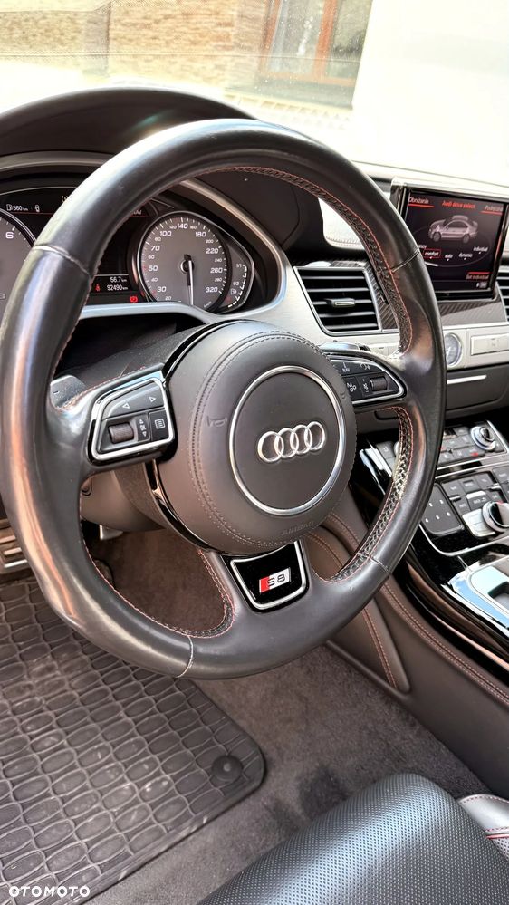 Audi S8 Plus 4.0 TFSI Quattro - 25