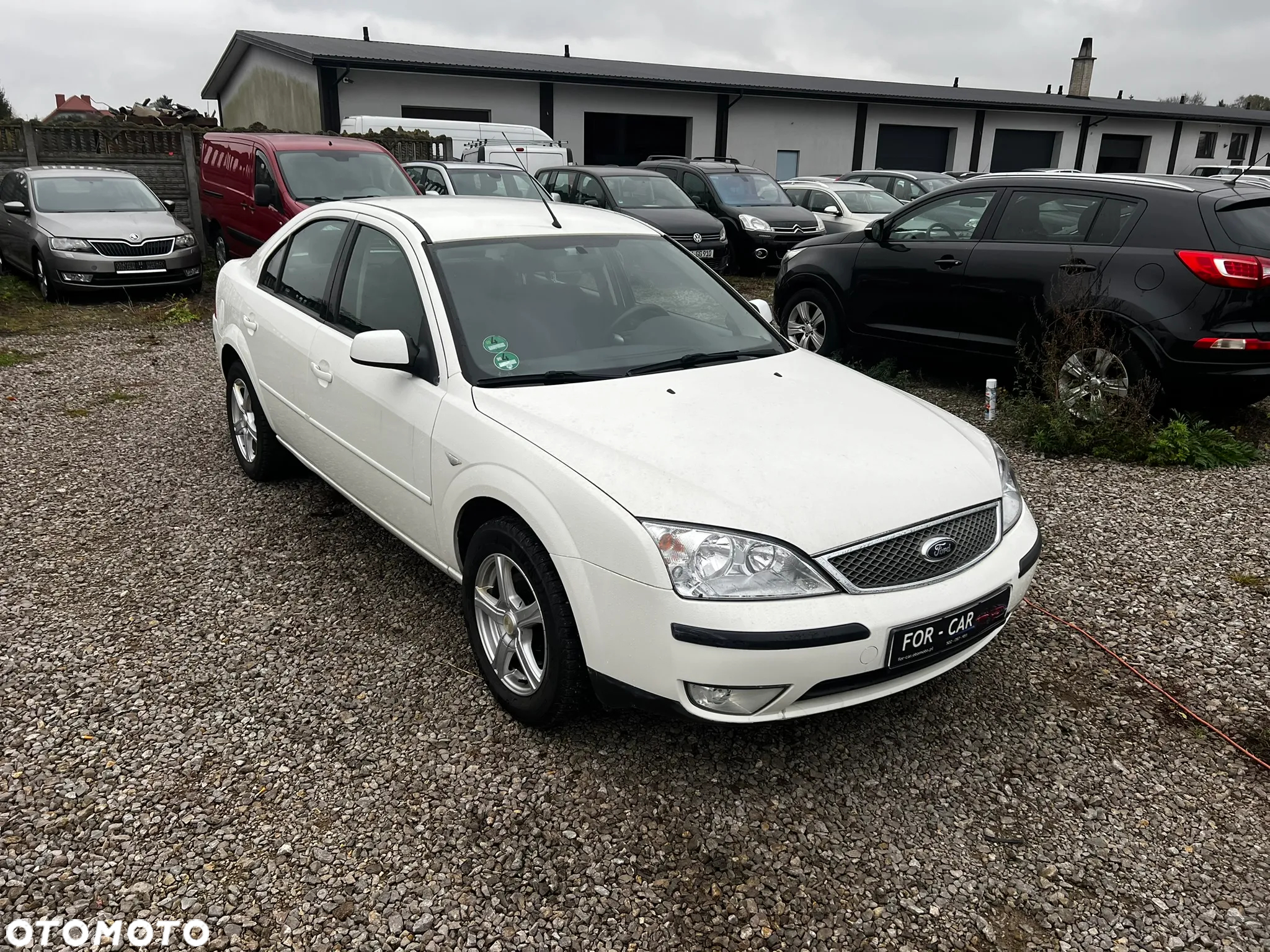 Ford Mondeo 2.0 Ambiente - 2