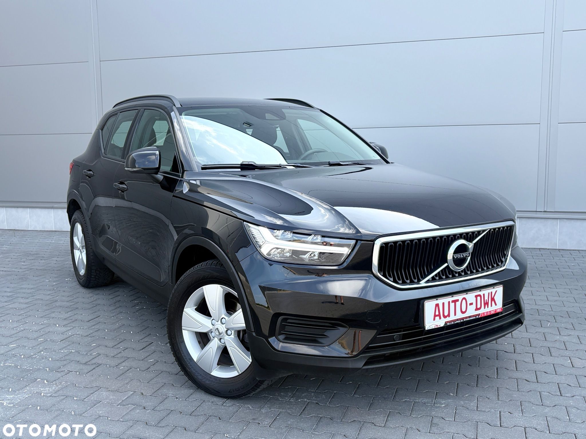 Volvo XC 40 D3 Momentum Pro - 1