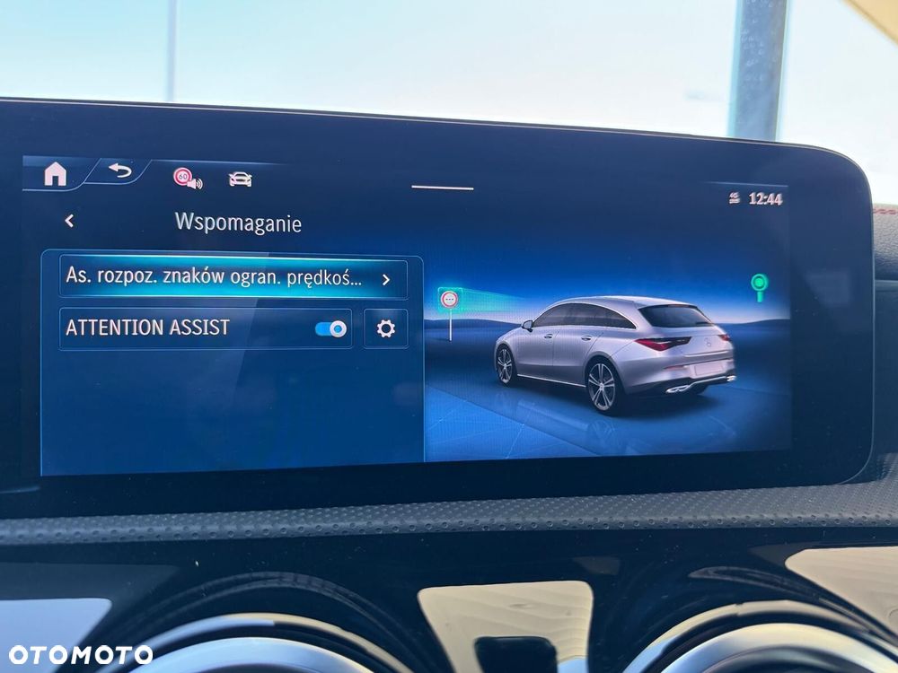 Mercedes-Benz CLA - 33