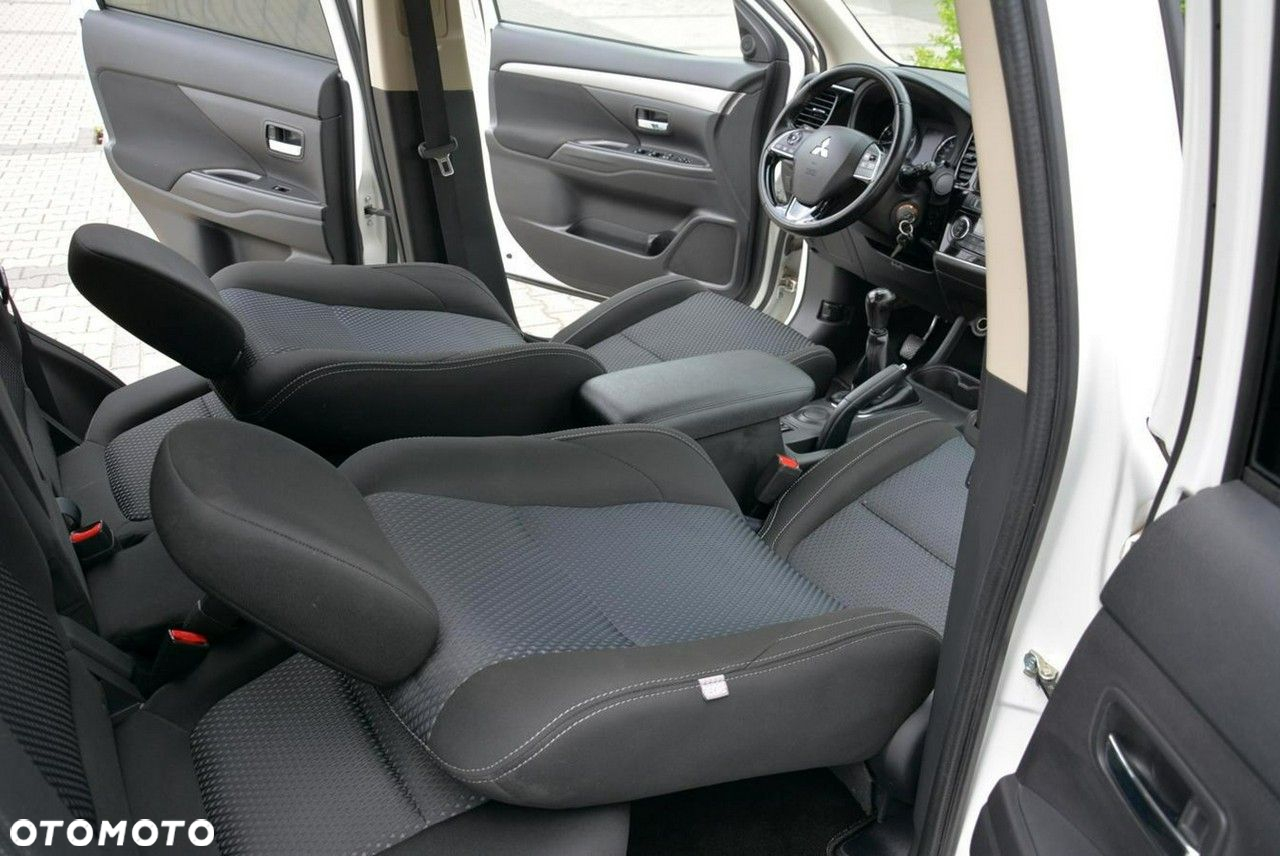 Mitsubishi Outlander 2.0 2WD Edition 100 - 19
