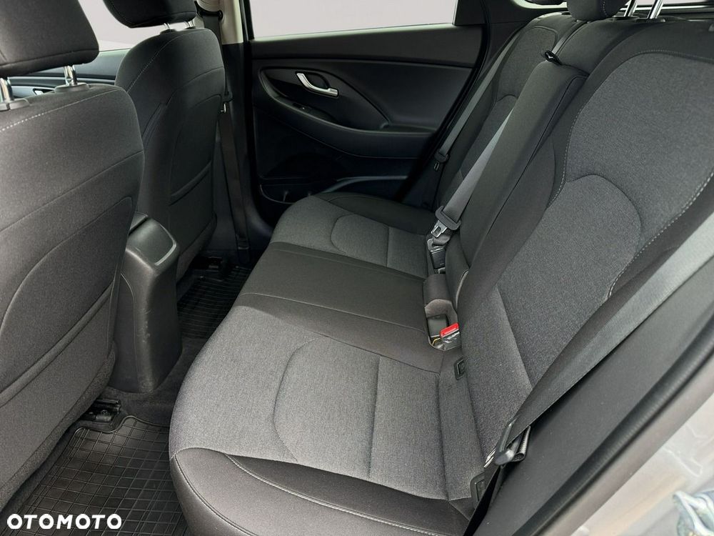 Hyundai i30 1.5 T-GDI 48V Smart - 23