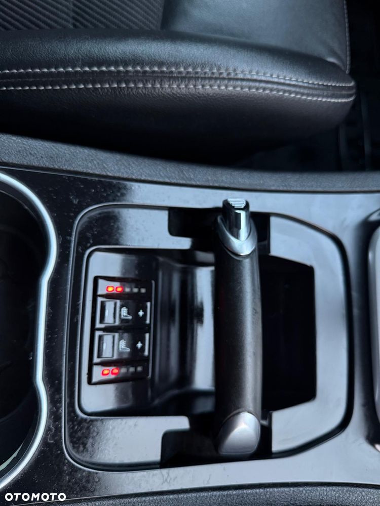 Ford S-Max 2.0 TDCi DPF Titanium - 26