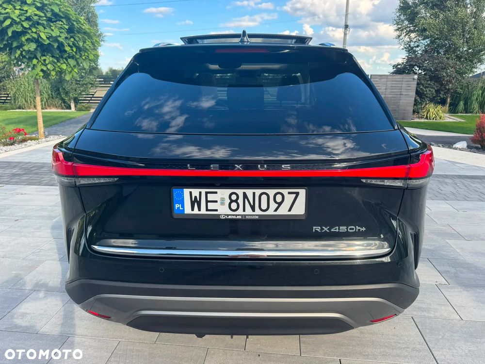 Lexus RX 450h+ Omotenashi - 5