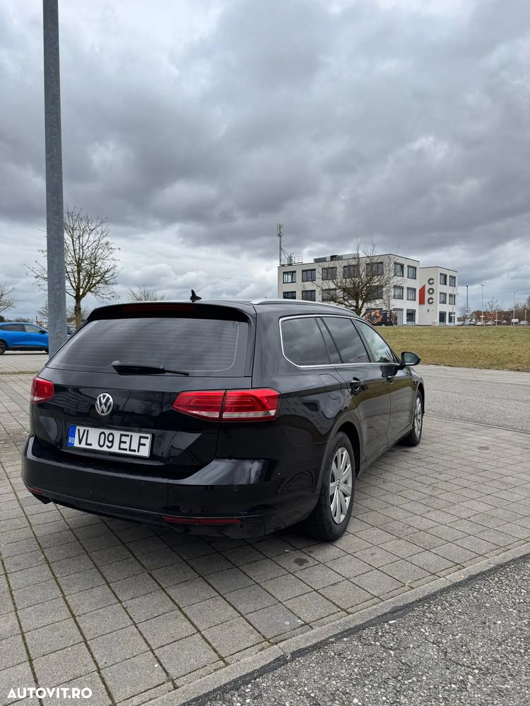 Volkswagen Passat 2.0 TDI Comfortline - 10