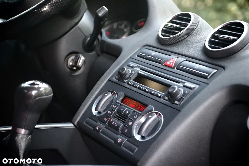 Audi A3 Sportback 1.9 TDI Ambiente - 11