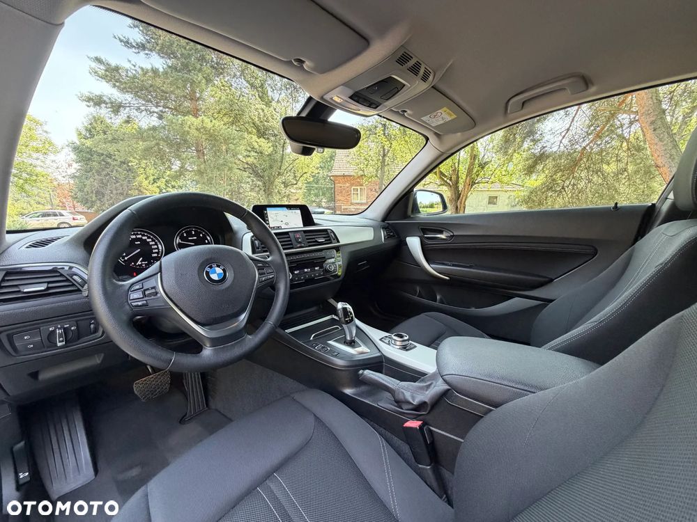 BMW Seria 1 120d xDrive Sport-Aut Sport Line - 17