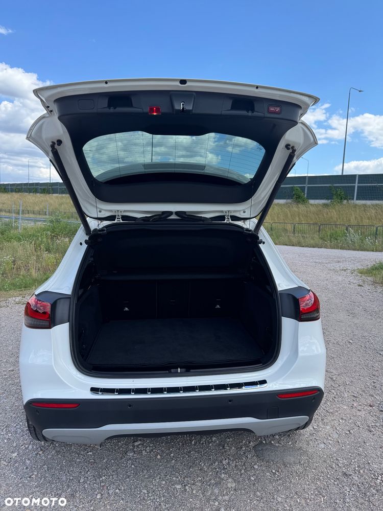 Mercedes-Benz GLA 180 d Business Edition - 8