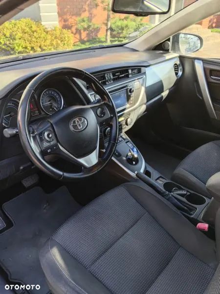 Toyota Auris Hybrid 135 Dynamic - 18