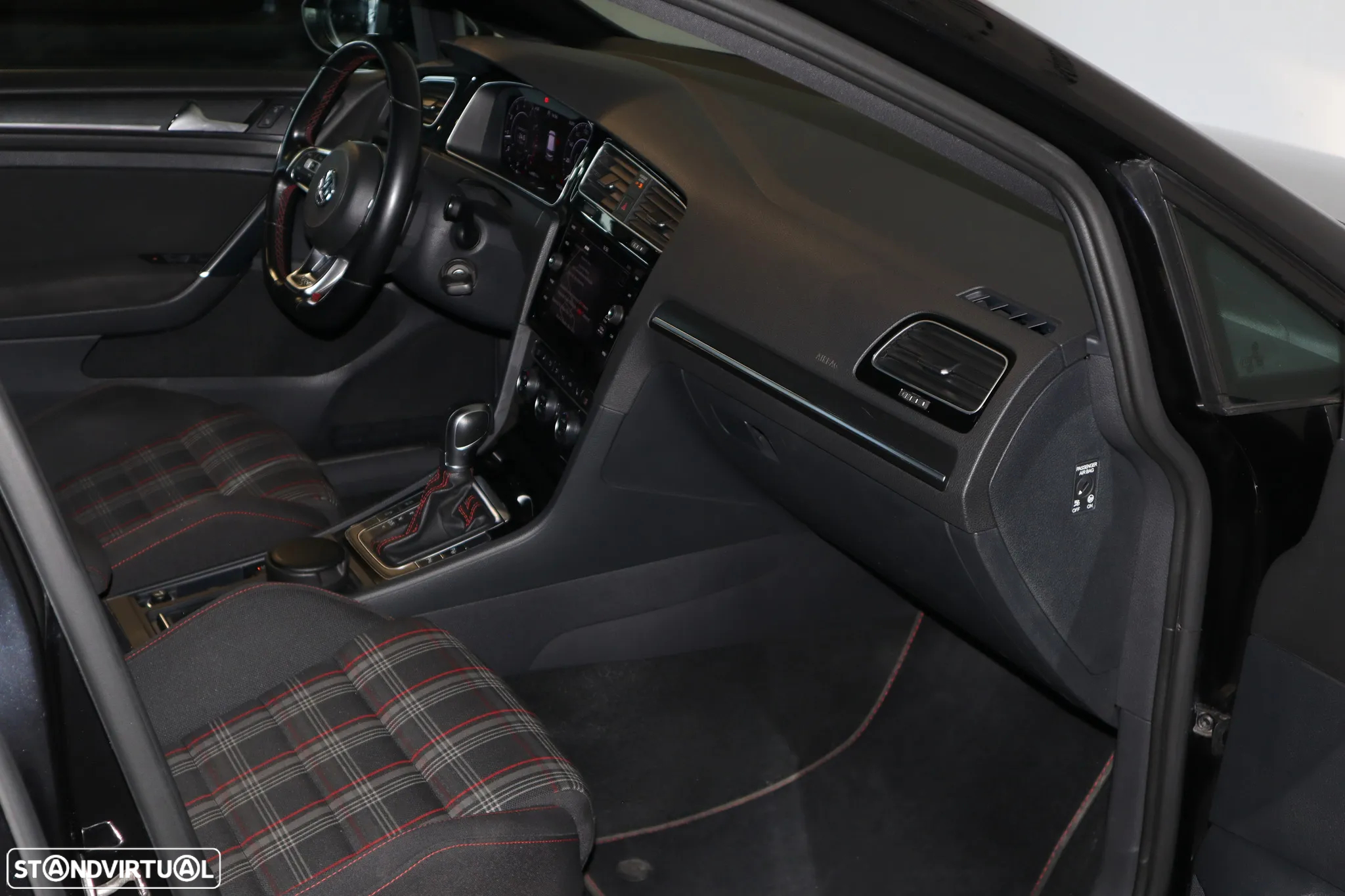 VW Golf GTI (BlueMotion ) DSG Performance - 12