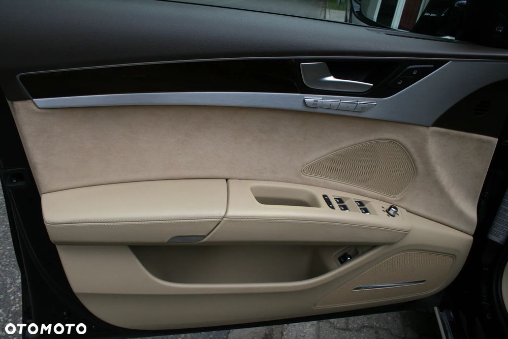 Audi A8 - 25