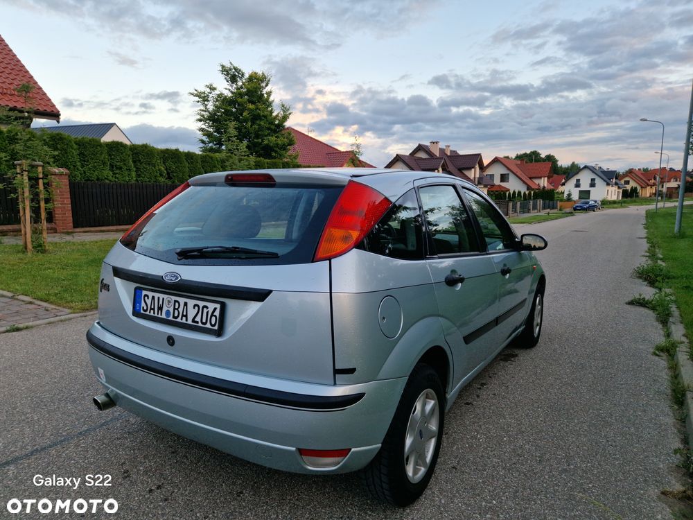 Ford Focus 1.6 16V Sport - 26
