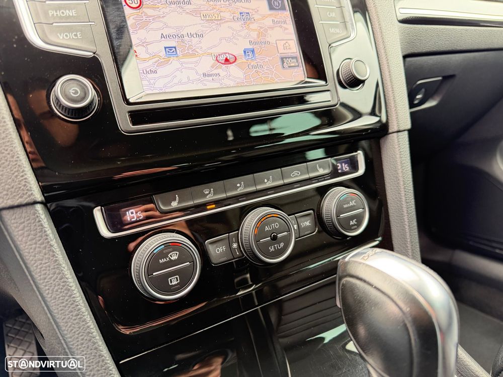 VW Golf 2.0 TDI Highline DSG - 15