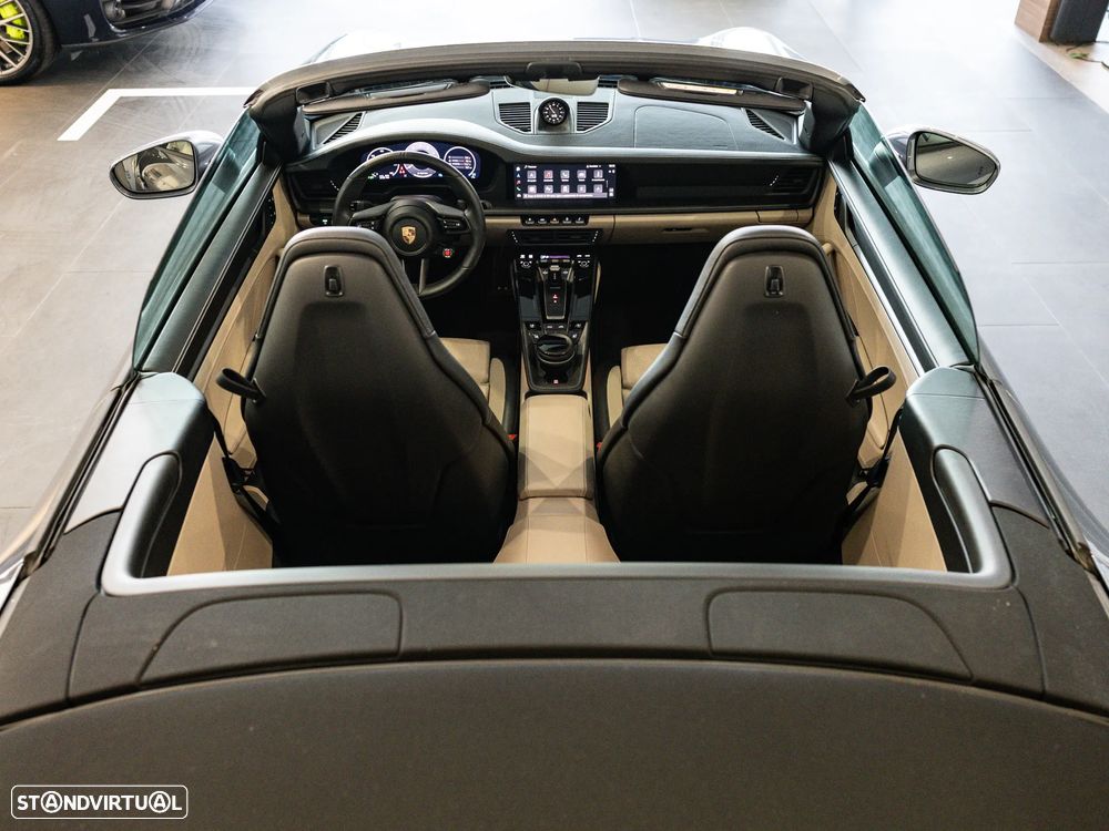 Porsche 911 (992) Carrera PDK - 34