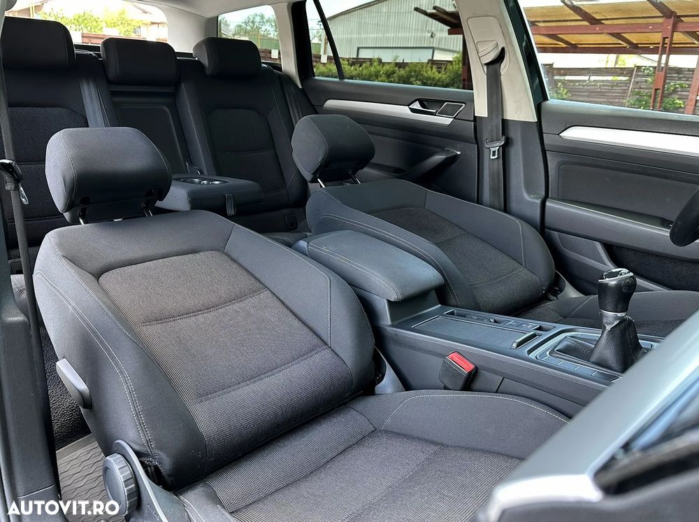 Volkswagen Passat - 13