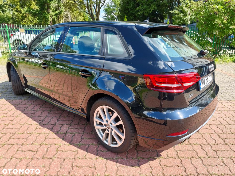 Audi A3 Sportback 35 TFSI S tronic - 3