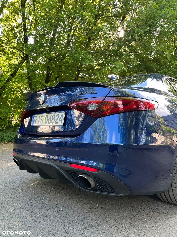 Alfa Romeo Giulia - 2