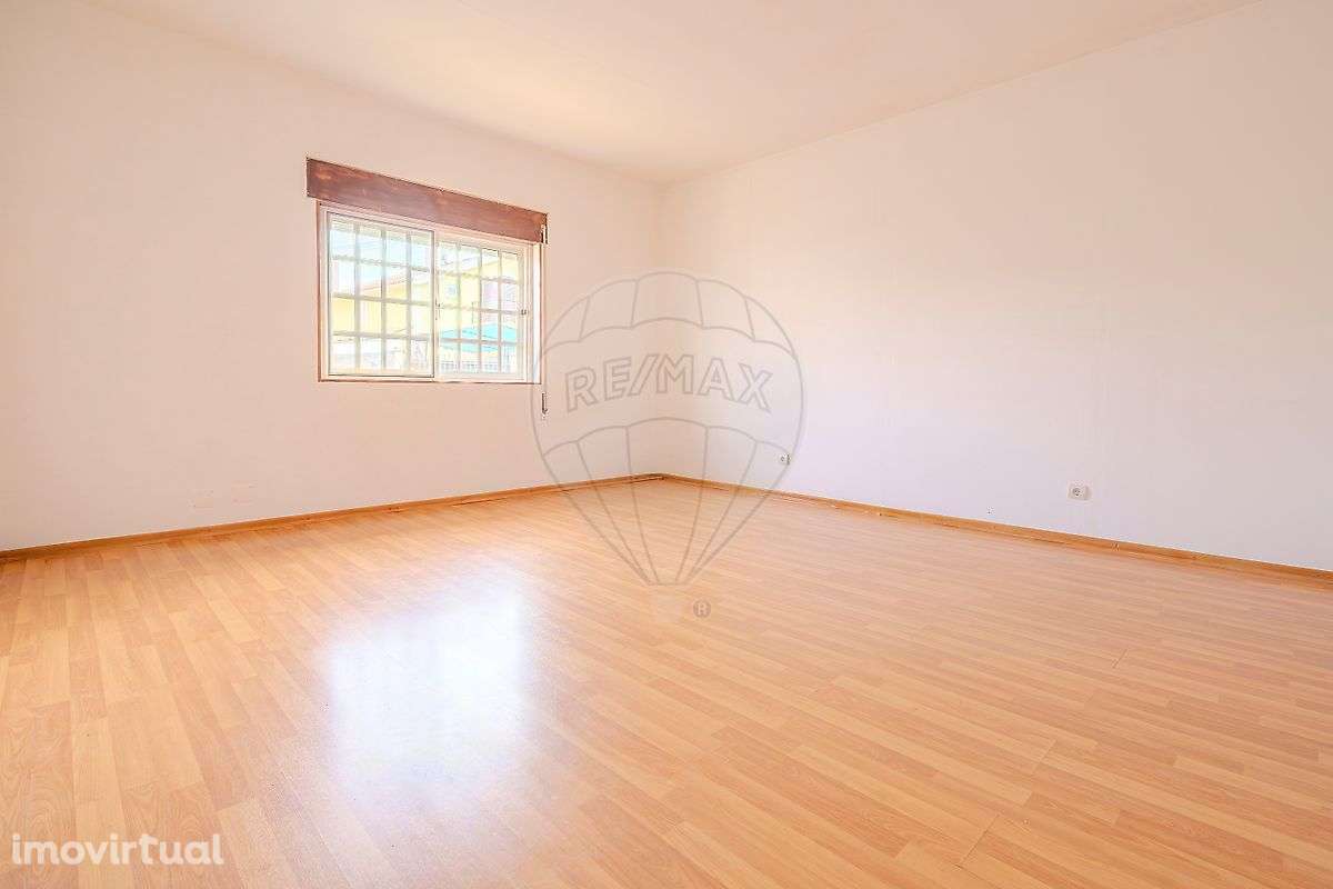 Moradia T6 para venda - Grande imagem: 2/37