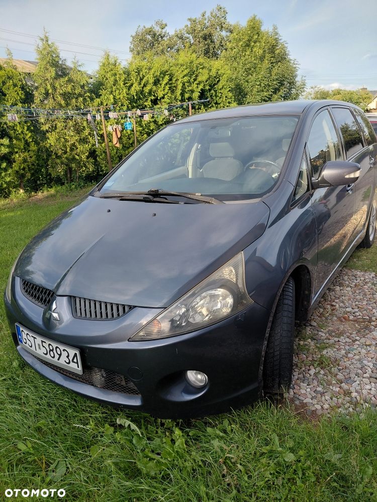 Mitsubishi Grandis - 1
