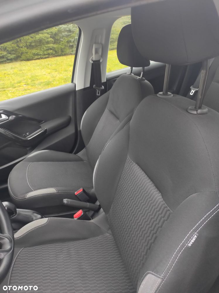 Peugeot 208 1.2 PureTech Style - 7