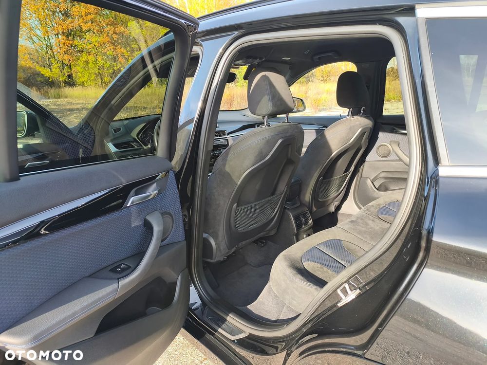 BMW X1 sDrive18d M Sport - 12