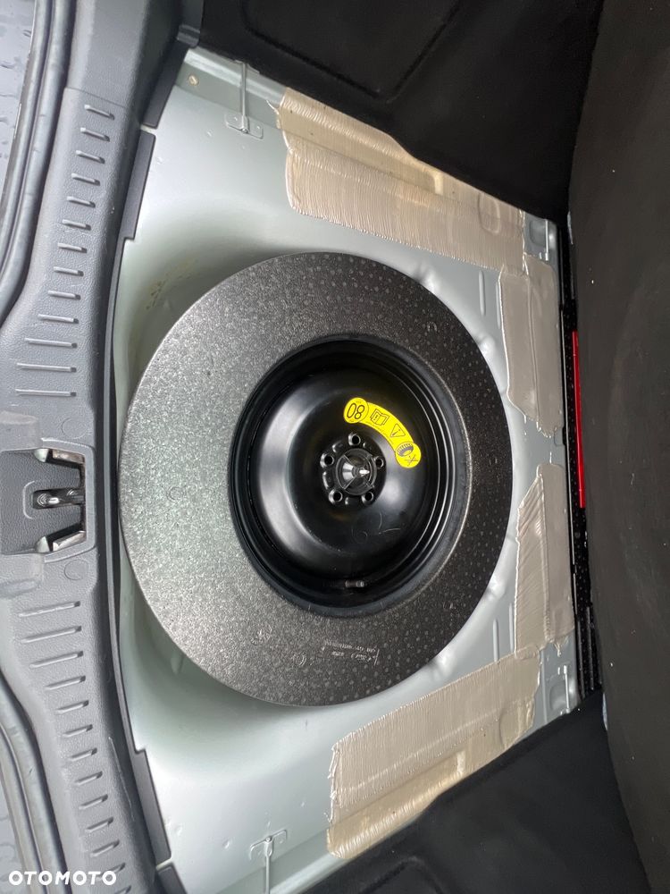 Ford Focus 1.6 TDCi DPF Champions Edition - 17