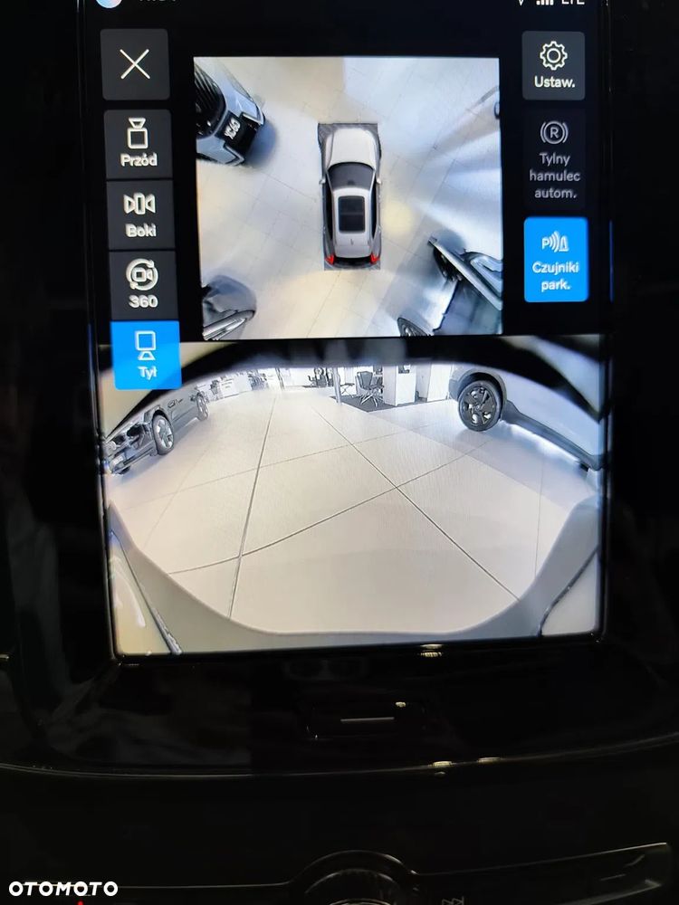 Volvo XC 40 B4 AWD Ultimate Dark - 32