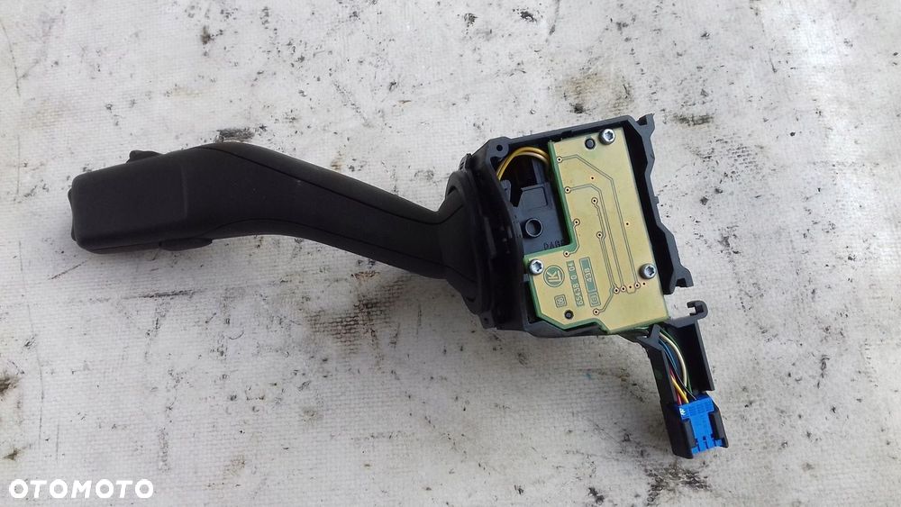 PRZEŁĄCZNIK ZESPOLONY PAJAK 1K0953519A SKODA OCTAVIA II 2 04- - 2