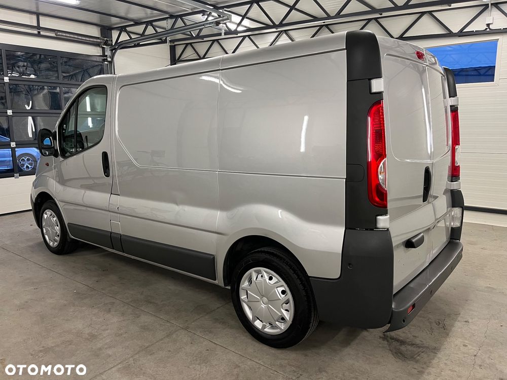 Opel Vivaro - 4
