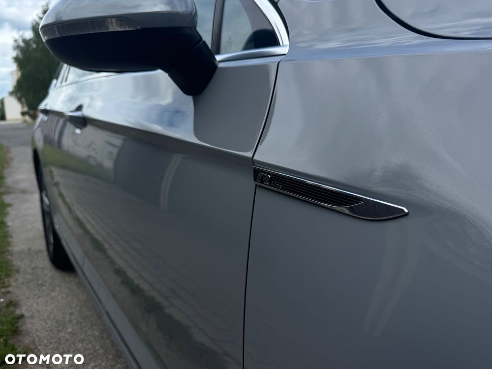 Volkswagen Passat Variant 2.0 TDI SCR Business - 15